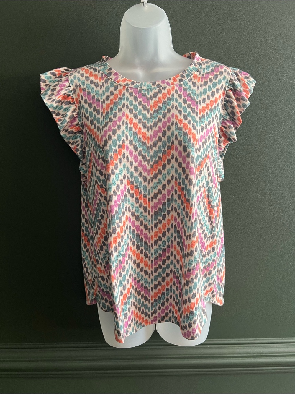 Democracy Women's Chevron Ruffle Sleeve Blouse - Multicolor